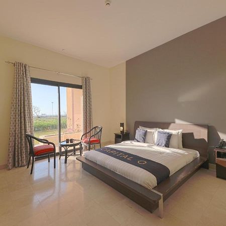 Capital O133 Al Sawadi Beach Resort & Spa Барка Экстерьер фото