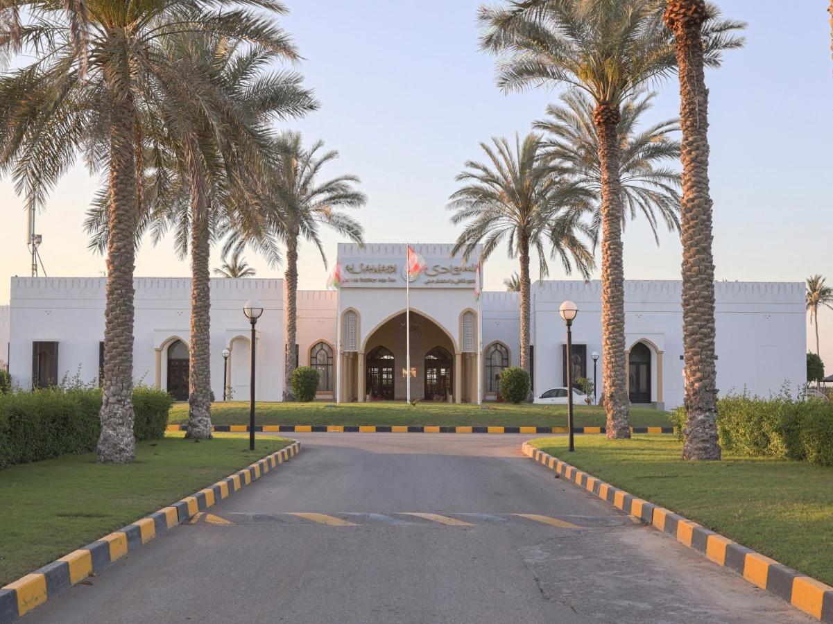 Capital O133 Al Sawadi Beach Resort & Spa Барка Экстерьер фото