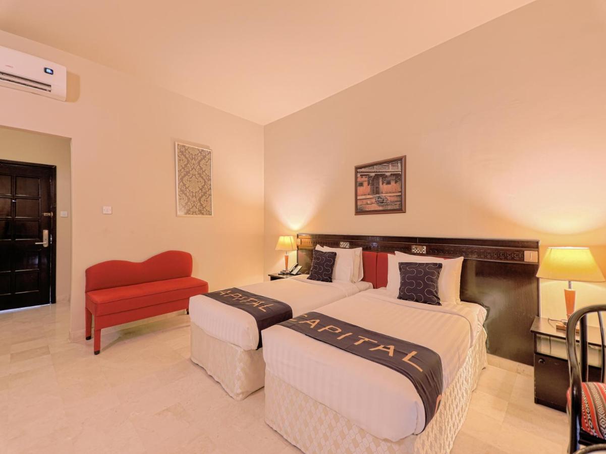 Capital O133 Al Sawadi Beach Resort & Spa Барка Экстерьер фото