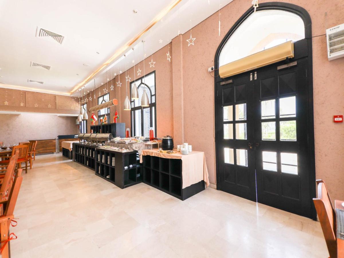 Capital O133 Al Sawadi Beach Resort & Spa Барка Экстерьер фото